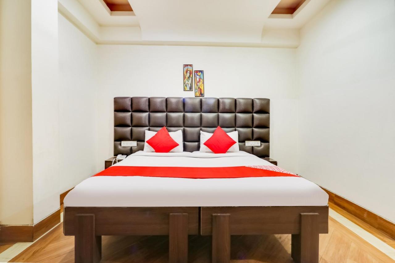 Oyo 71149 Jeet Residency Rewa Екстериор снимка