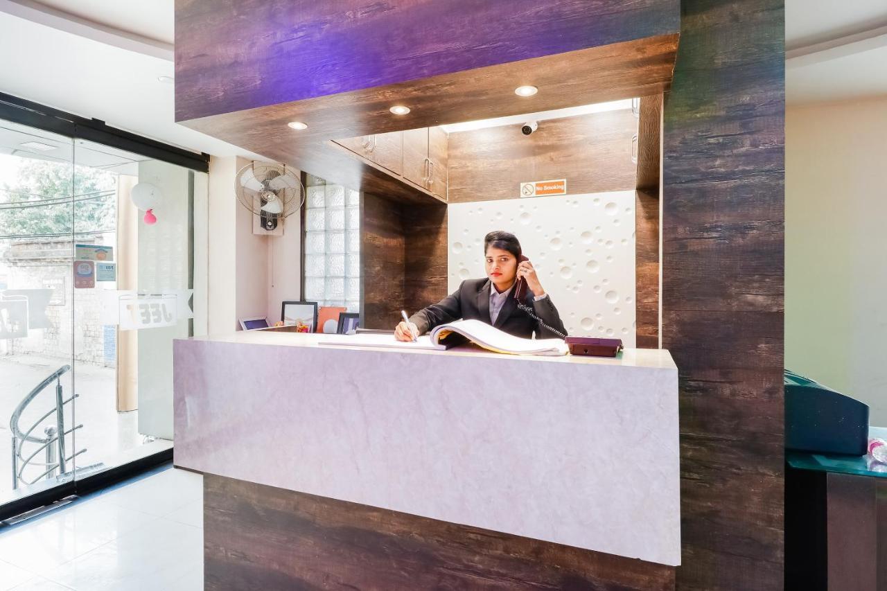 Oyo 71149 Jeet Residency Rewa Екстериор снимка