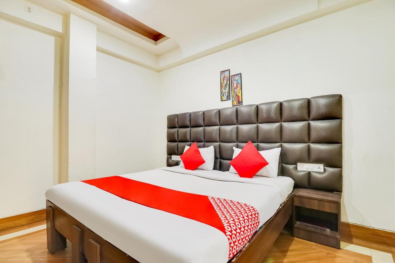 Oyo 71149 Jeet Residency Rewa Екстериор снимка